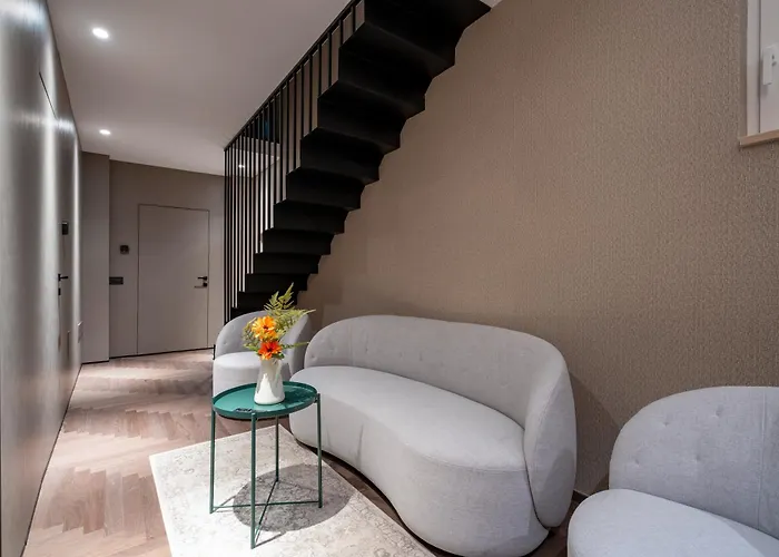 4 Season Cognetti バーリ